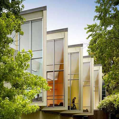 Media_httpcachegawkercomassetsimagesgizmodo200910facebookhqsjpg_cjieiargajjjghx